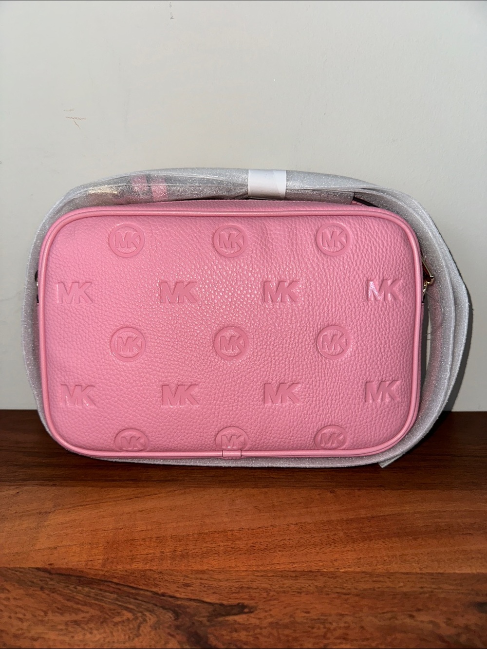 Michael Kors Jet Set Travel Large Logo Debossed Camera Crossbody Bag - Picture 11 of 11